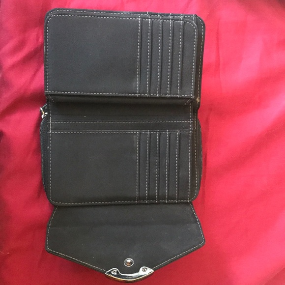 Black Leather Wallet - Picture 6 of 7
